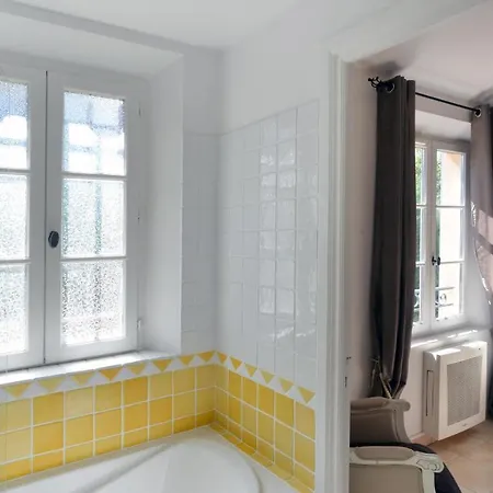 ヴィラ Tropez Villa, In A Private And Closed Domain サントロペ