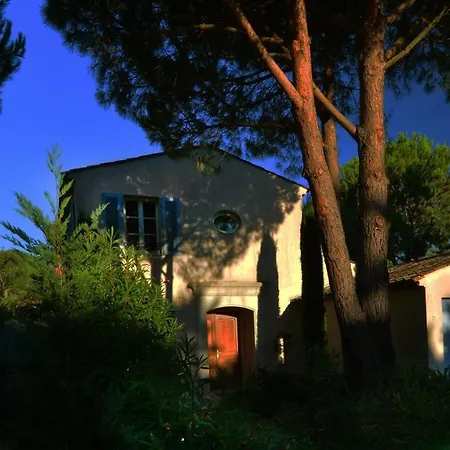 Tropez Villa, In A Private And Closed Domain Вилла *