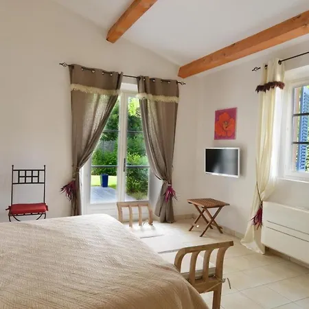 Tropez Villa, In A Private And Closed Domain *